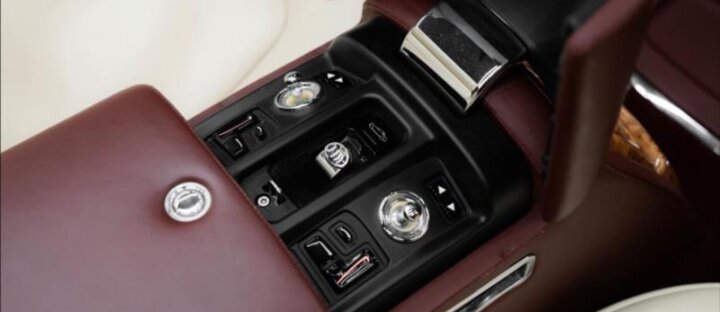 Rolls-Royce Phantom 6,8 DROPHEAD COUPÉ