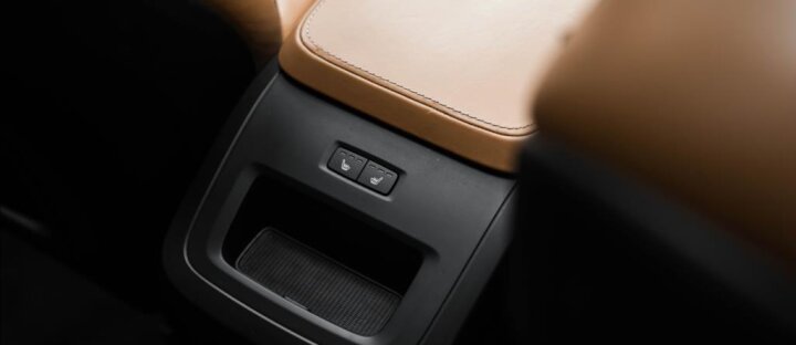 Volvo XC90 2,0 INSCRIPTION AWD, 7-MIESTNE, MASÁŽE, LED-MATRIX
