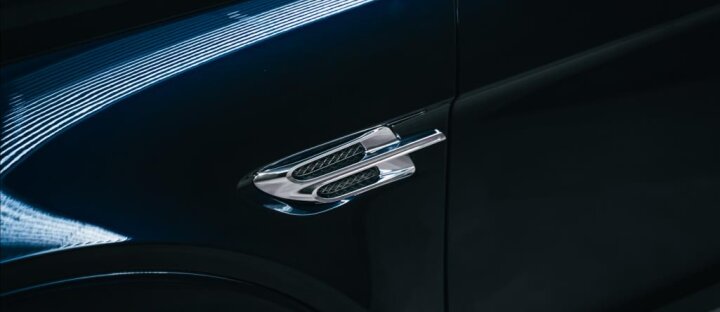 Bentley Bentayga 6,0 6.0 W12 WD, FIRST EDITION, AKRAPOVIČ, KARBON