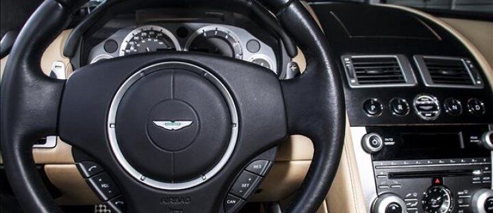 Aston Martin Rapide 6.0 V12 Storm black