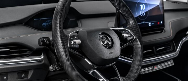 Škoda Enyaq iV 80 Suite, Sport paket, Panorama