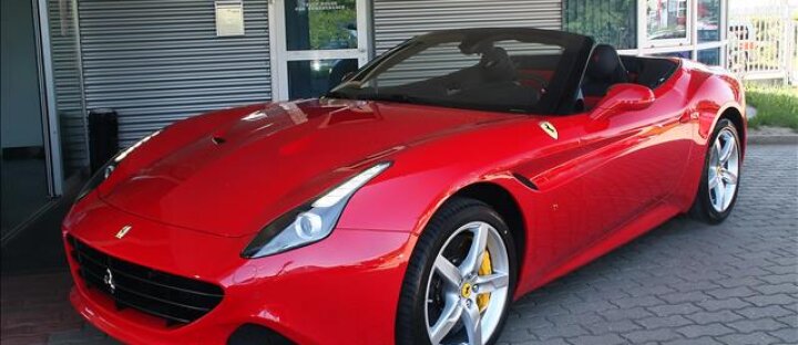 Ferrari California T, Rosso corsa