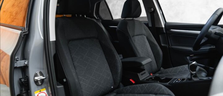Volkswagen Golf 1,0 VIII, LIFE, KAMERA, ŤAŽNÉ ZARIADENIE, NOVÉ