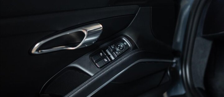 Porsche Cayman 2,0 718 PASM, sport chrono, servo+, Approved