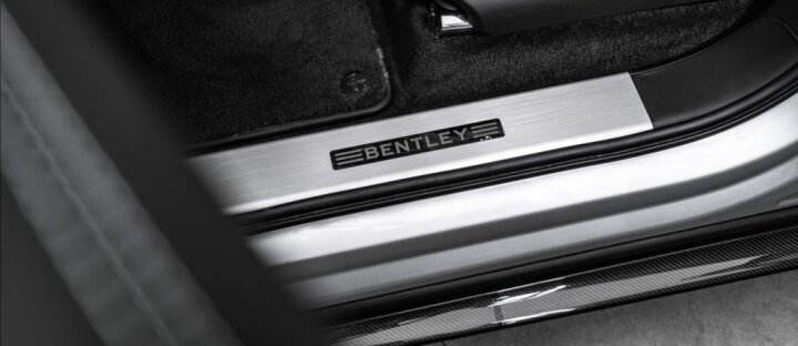 Bentley Bentayga V8 Sport paket, Mulliner, Black paket