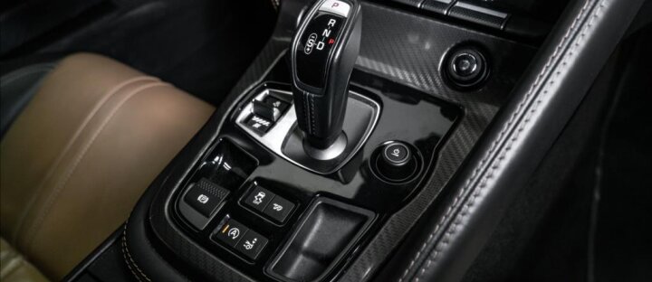 Jaguar F-Type R 5.0 V8 AWD, keramiky ov,ru