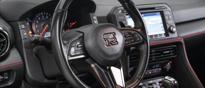 Nissan GT-R Black edition