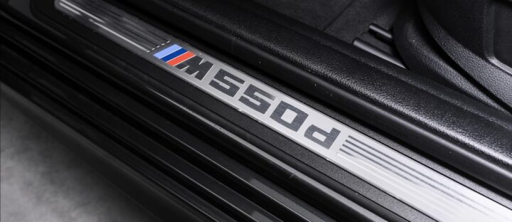 BMW Řada 5 M550d xDrive Touring, M-paket
