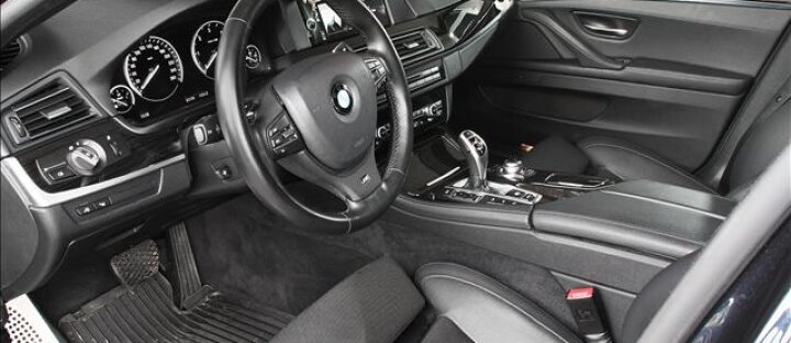 BMW Řada 5 M 550d xDrive,Panorama,Ventilace