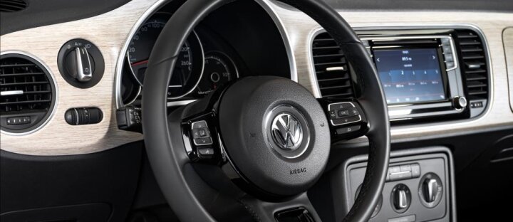 Volkswagen Beetle 2.0 TSI 130kW, panorama, DSG