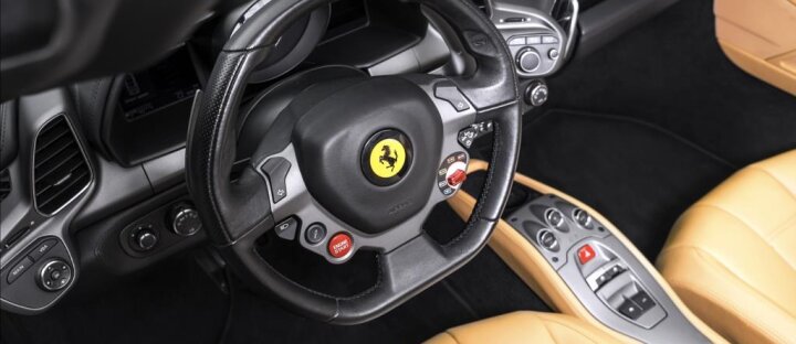 Ferrari 458 Spider, lift systém, záruka 7/2018