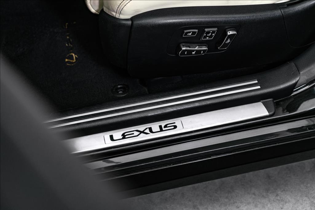 Lexus LS 600h AR CARS, s.r.o.